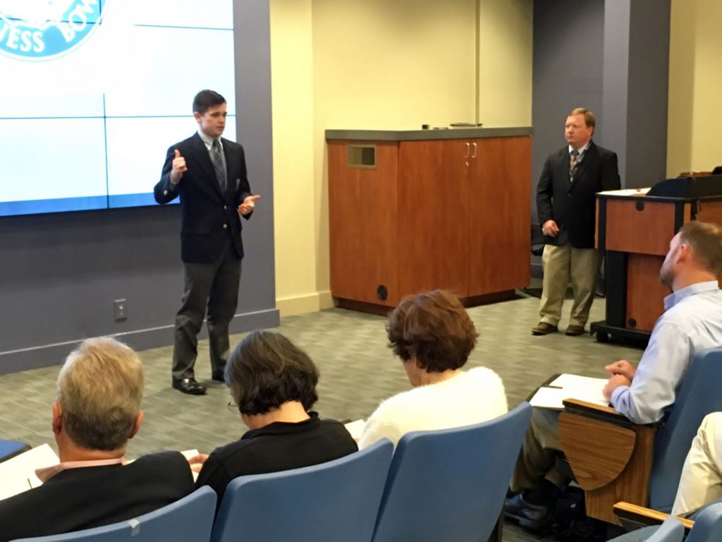 Cadet presents at Bulldog Business Bowl