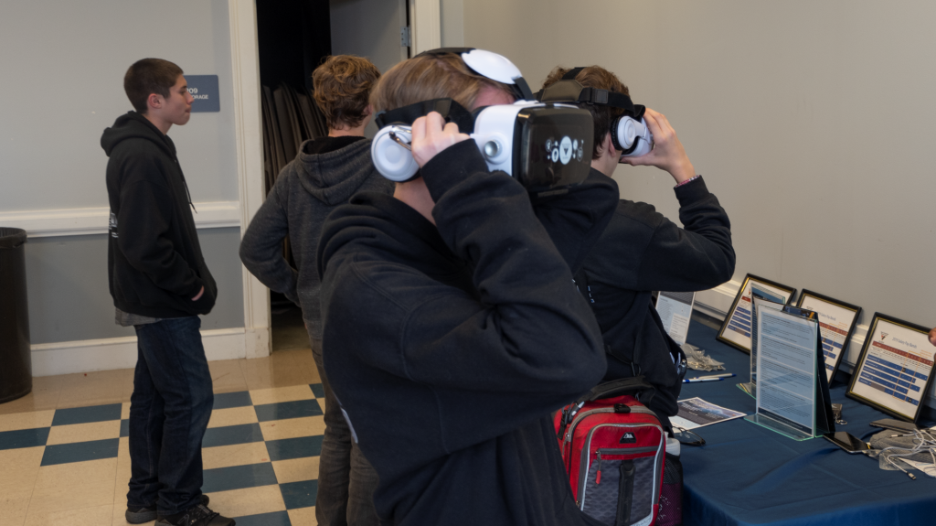 Students experimenting with virtual reality