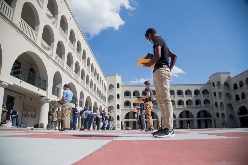 (U.S. Marine Corps photo by Staff Sgt. Rebecca L. Floto)   