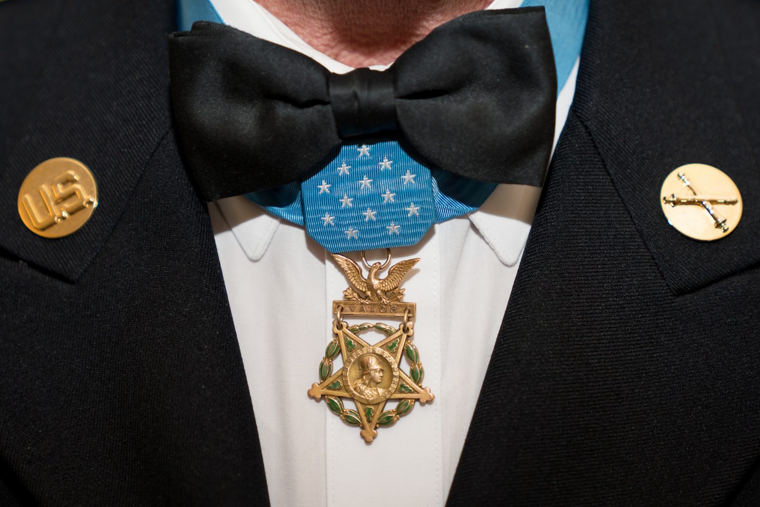 do medal of honor recipients get paid